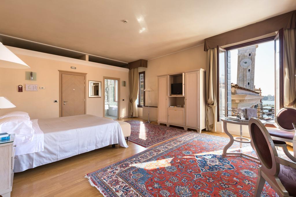 Hotel Liassidi Palace Venice Luaran gambar