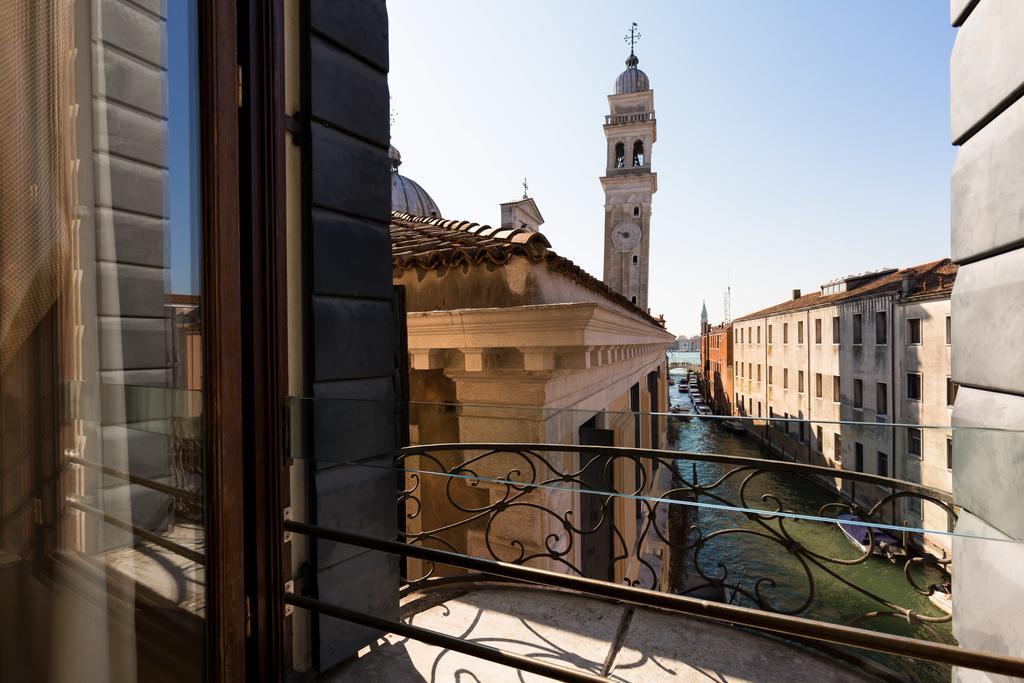 Hotel Liassidi Palace Venice Luaran gambar